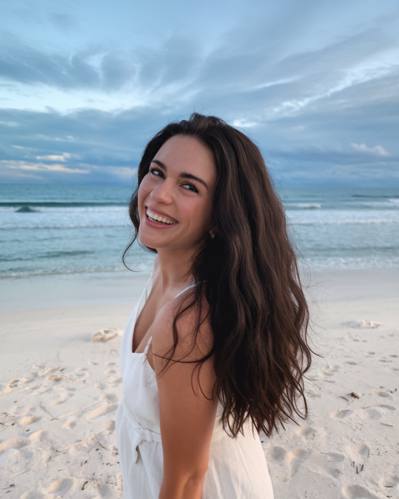Tied Up & Sun-Kissed: The Ultimate Guide to Vacation Hairstyles for Summer 2025