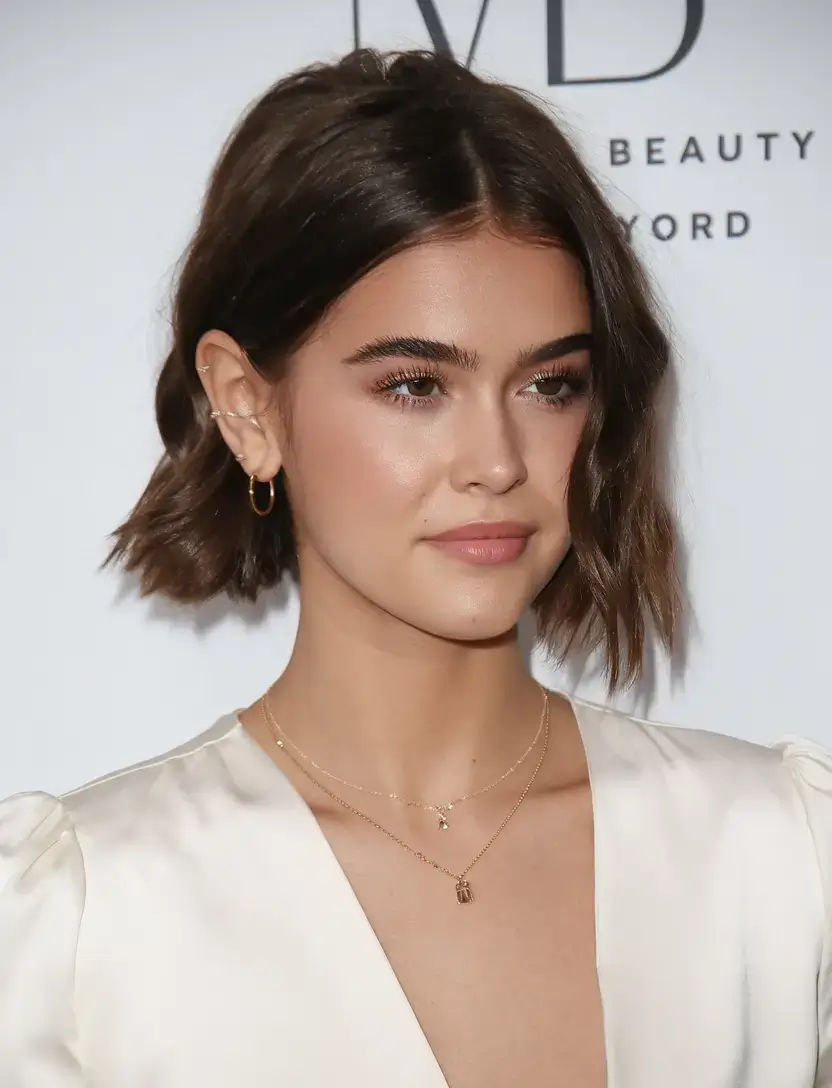 bob haircuts summer ideas 2025 Clean Cut with Tucked-In Ends