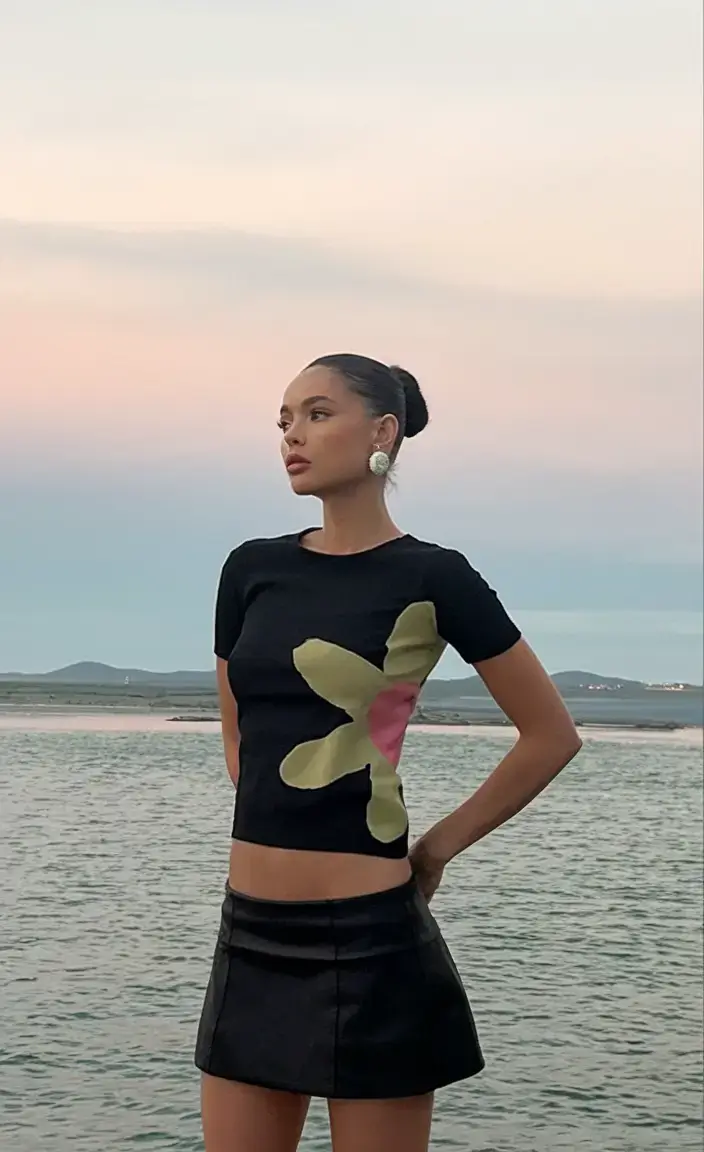 night party outfit summer 2025 Graphic Meets Minimal at Dusk