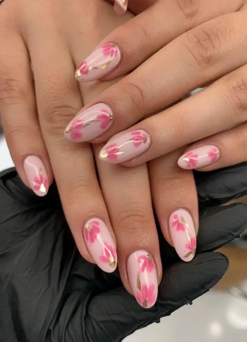 summer almonds nails ideas 2025 Hot Petal Fade with Gold Touches