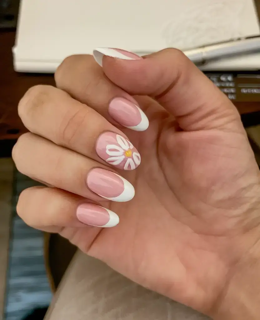summer almonds nails ideas 2025 French Daisy Dream