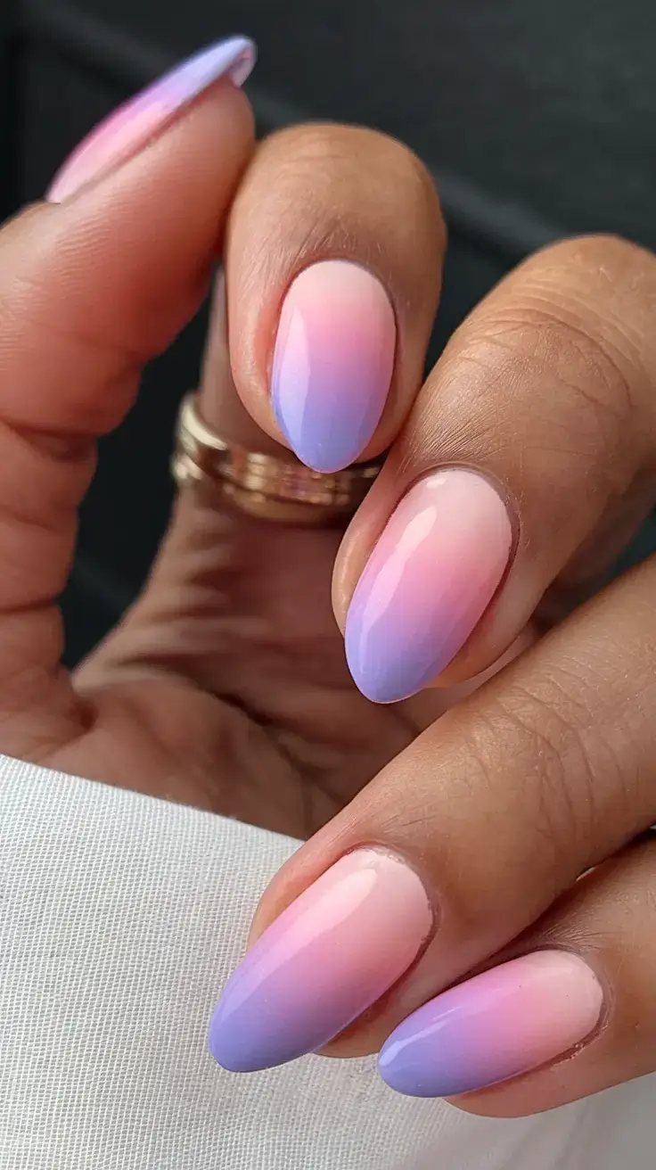 summer nail art ideas 2025 Cotton Candy Fade