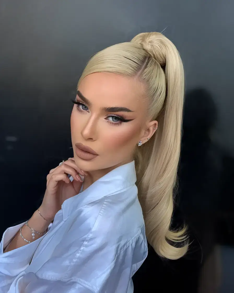 summer ponytail hairstyles 2025 Platinum Drama Pony