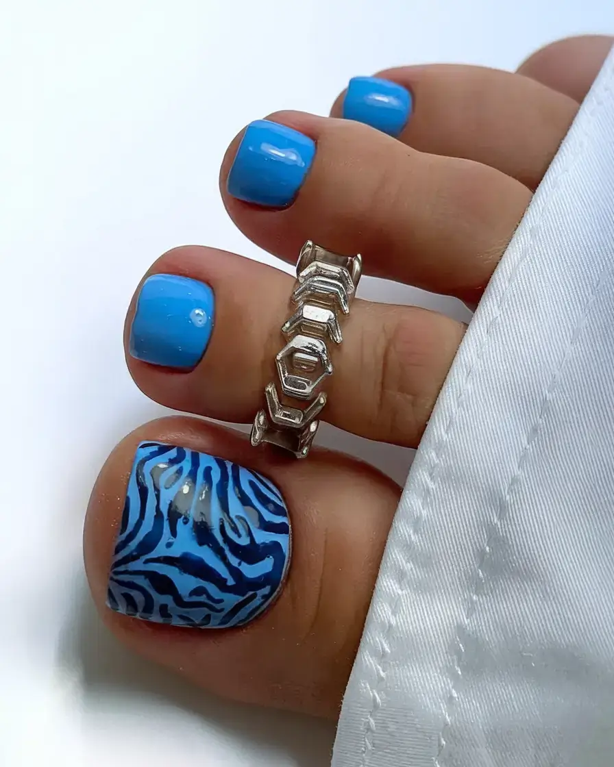 summer toe nails ideas 2025+Electric Blue with Zebra Accent