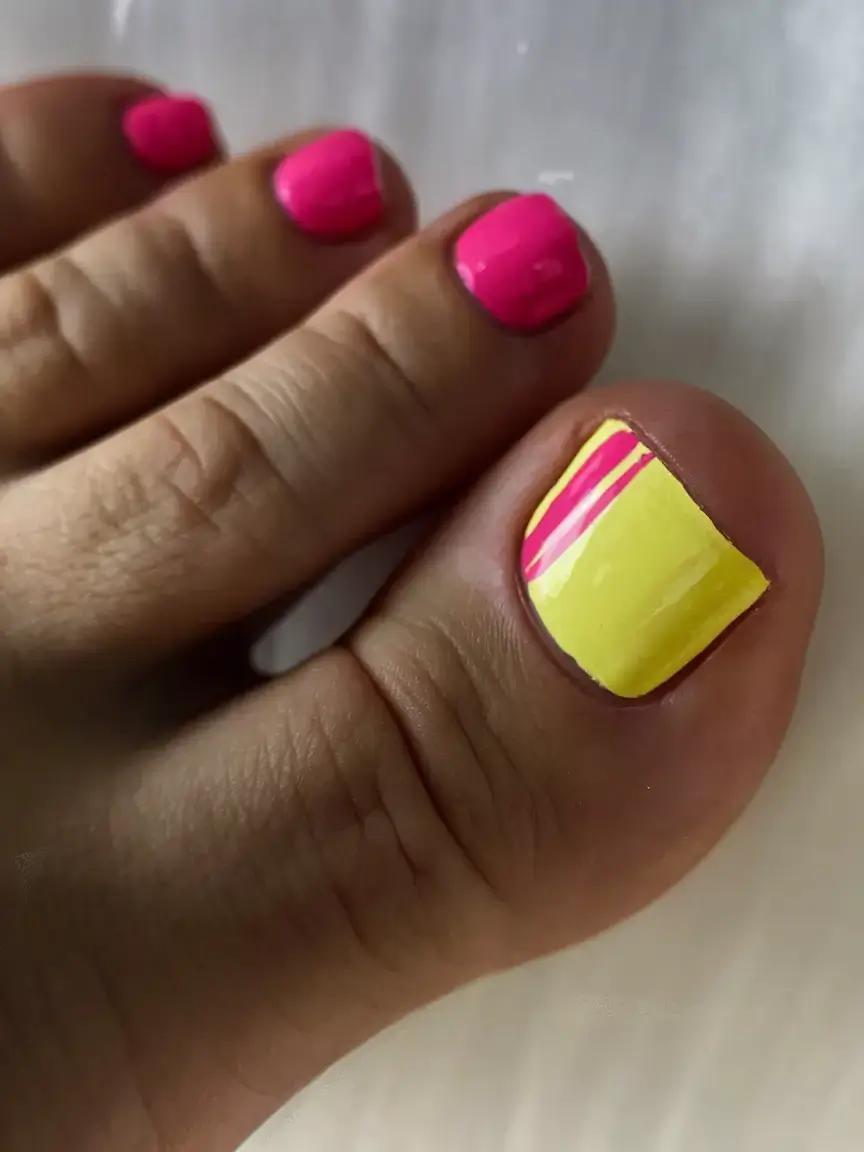 toe nail designs for summer 2025 Striped Lemonade Pop