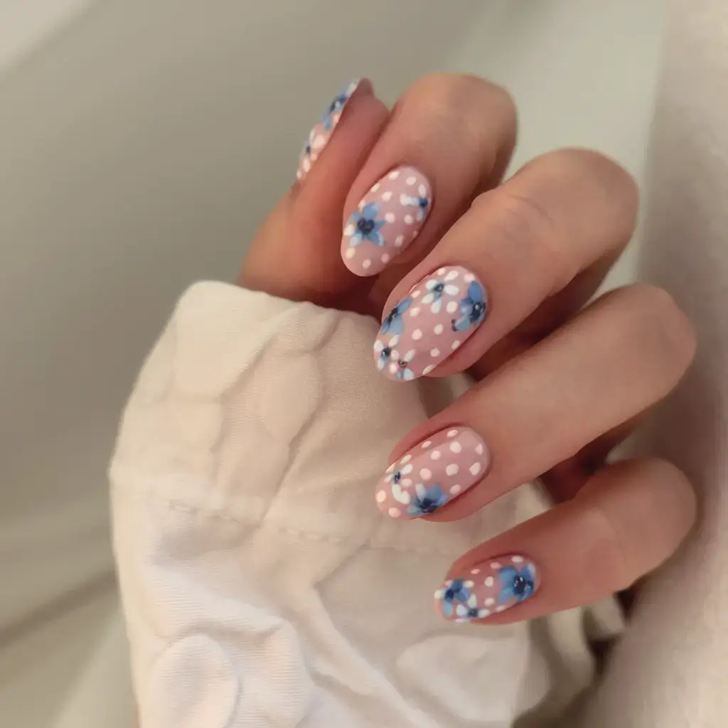 vacation nails ideas 2025 Vintage Ditsy Florals & Dots