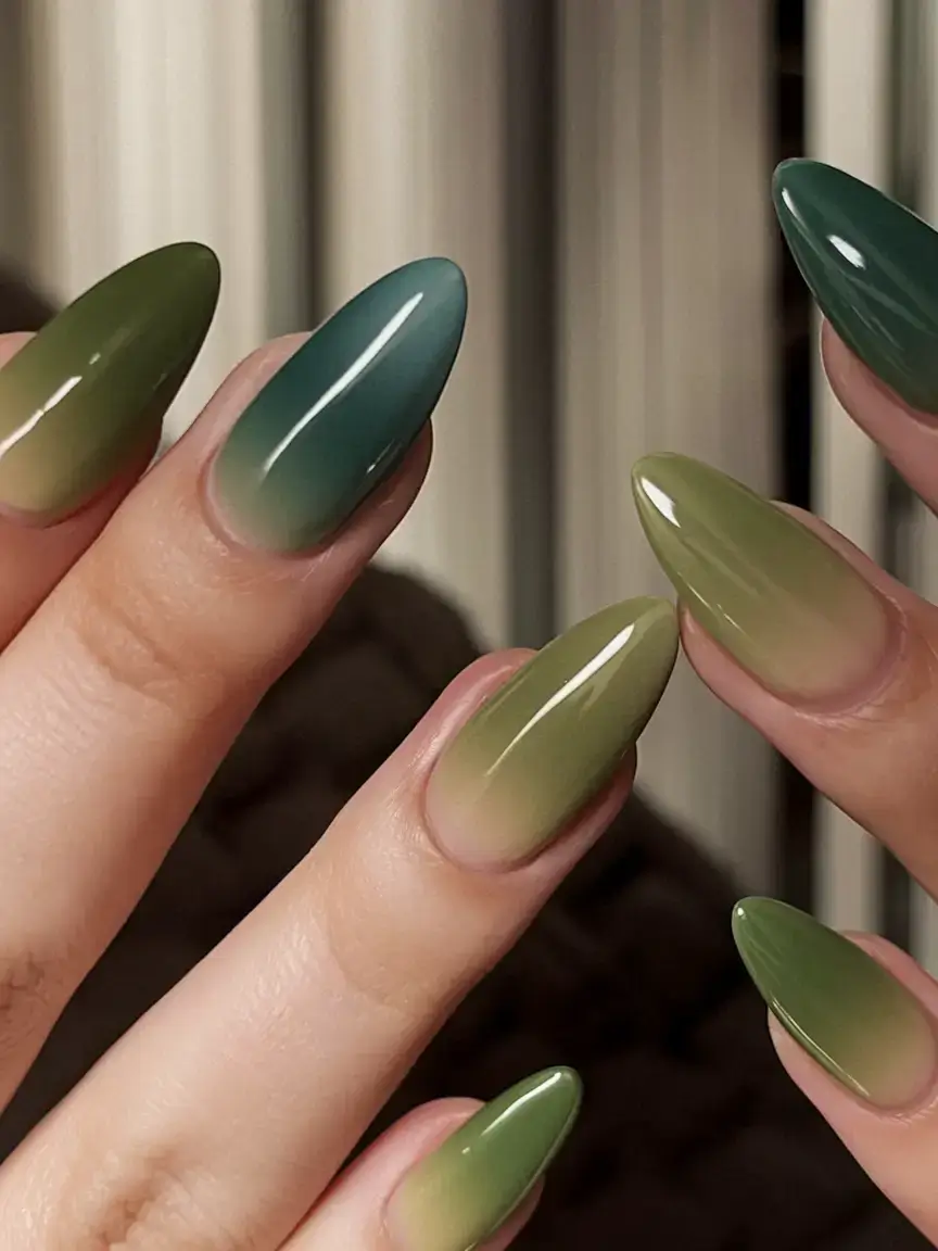 july 2025 nails you’ll want to copy Olive Gradient Mirage