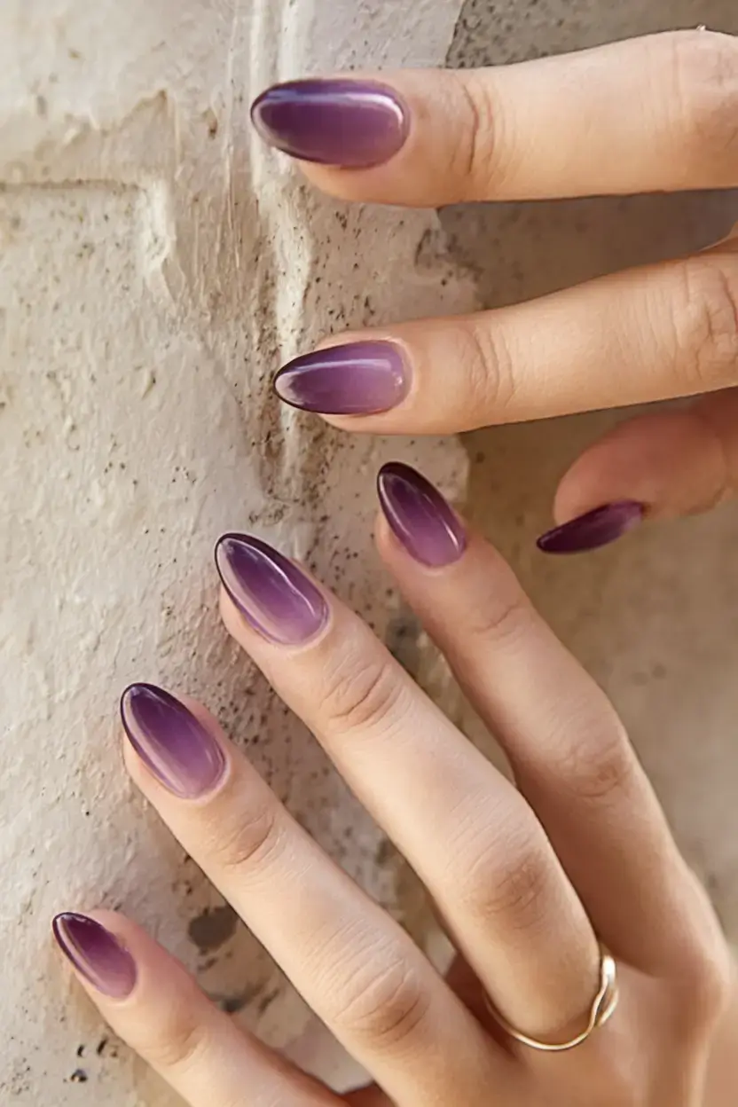 july 2025 nails you’ll want to copy Amethyst Glass Fade