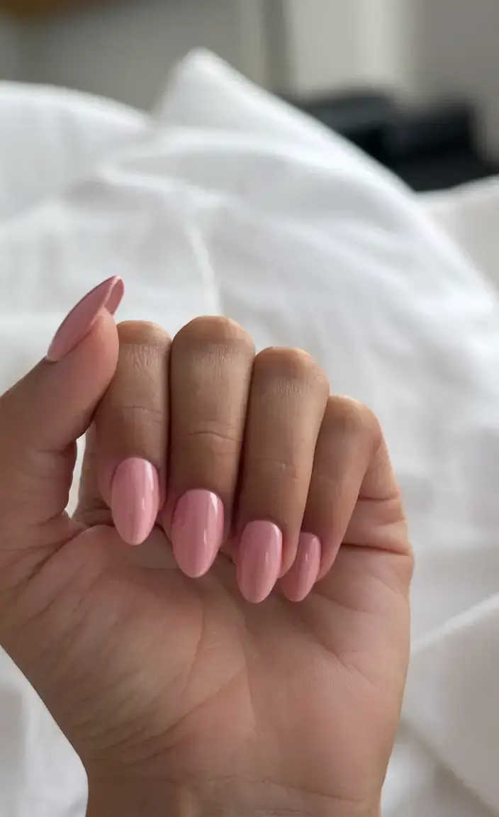 oval nail inspo for summer 2025 looks Cotton Candy Oval Romance