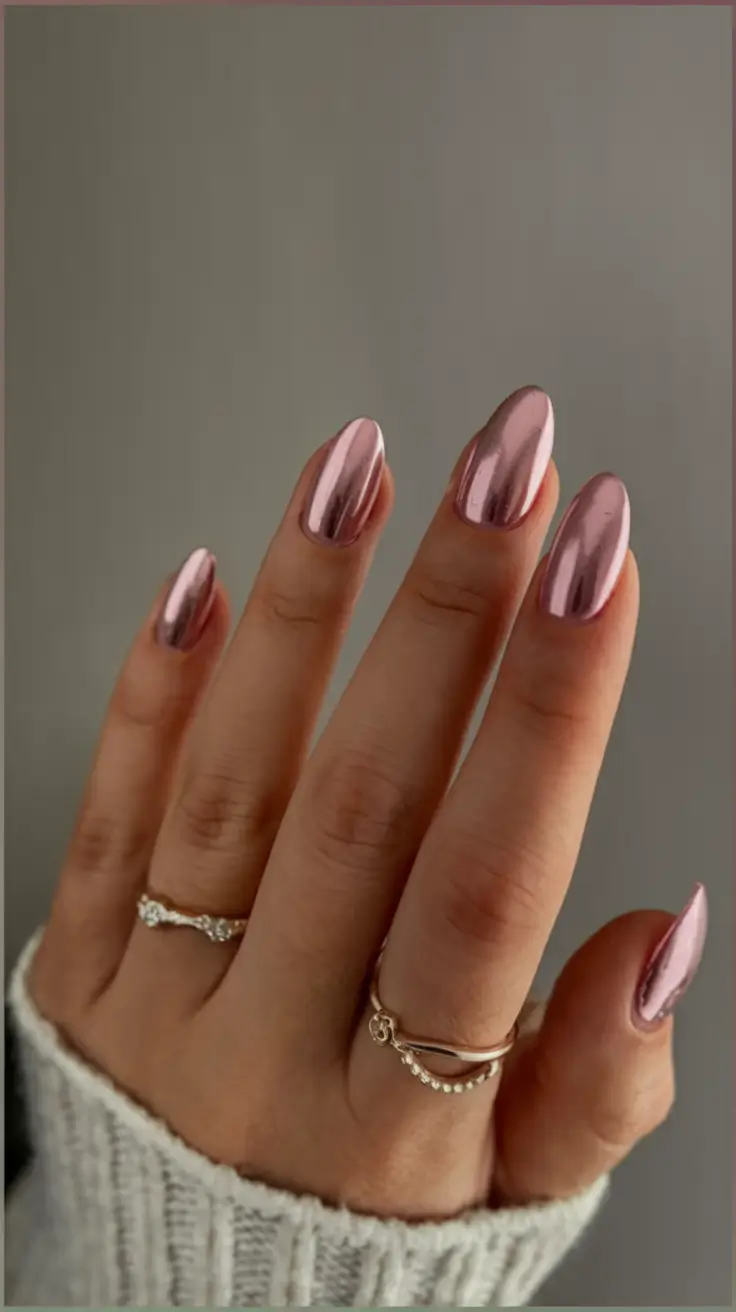 pretty summer nails youll want in 2025 Rose Chrome Mirror