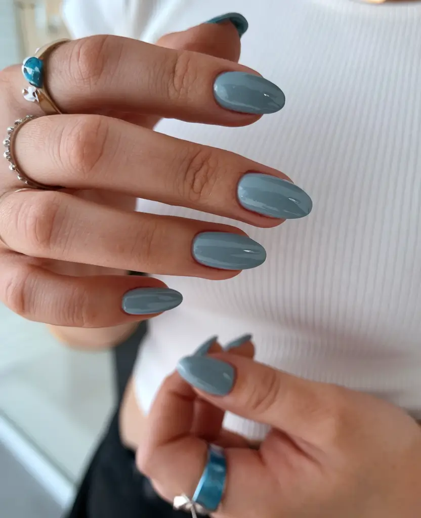 short acrylic nails for summer 2025 vibes Dusty Ocean Daydream
