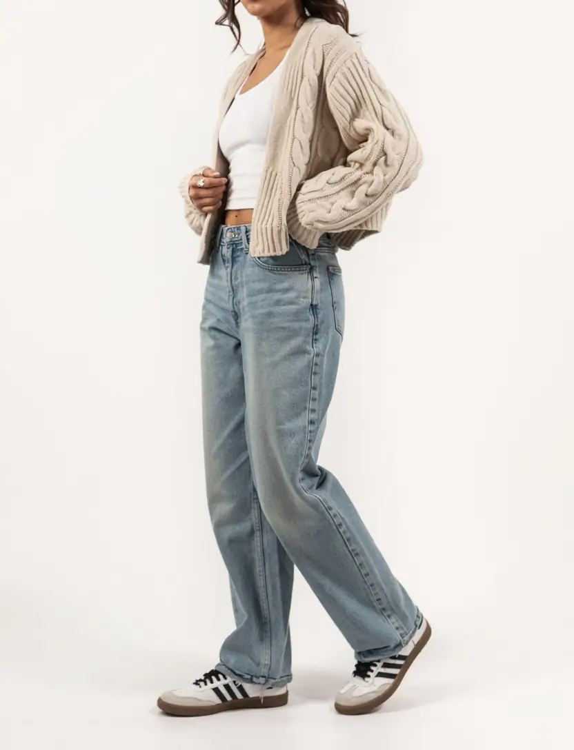 simple casual fall outfits ideas 2025 Chunky Knits & Cool Girl Ease