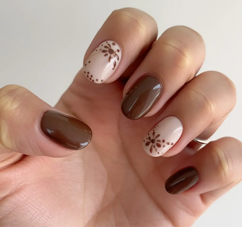 fall acrylic nails: short and long ideas 2025 Soft Floral Mocha
