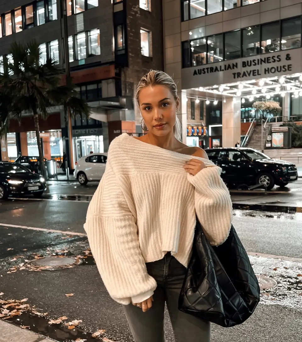 fall sweater outfits ideas 2025 Soft Ivory Knit and Urban Denim