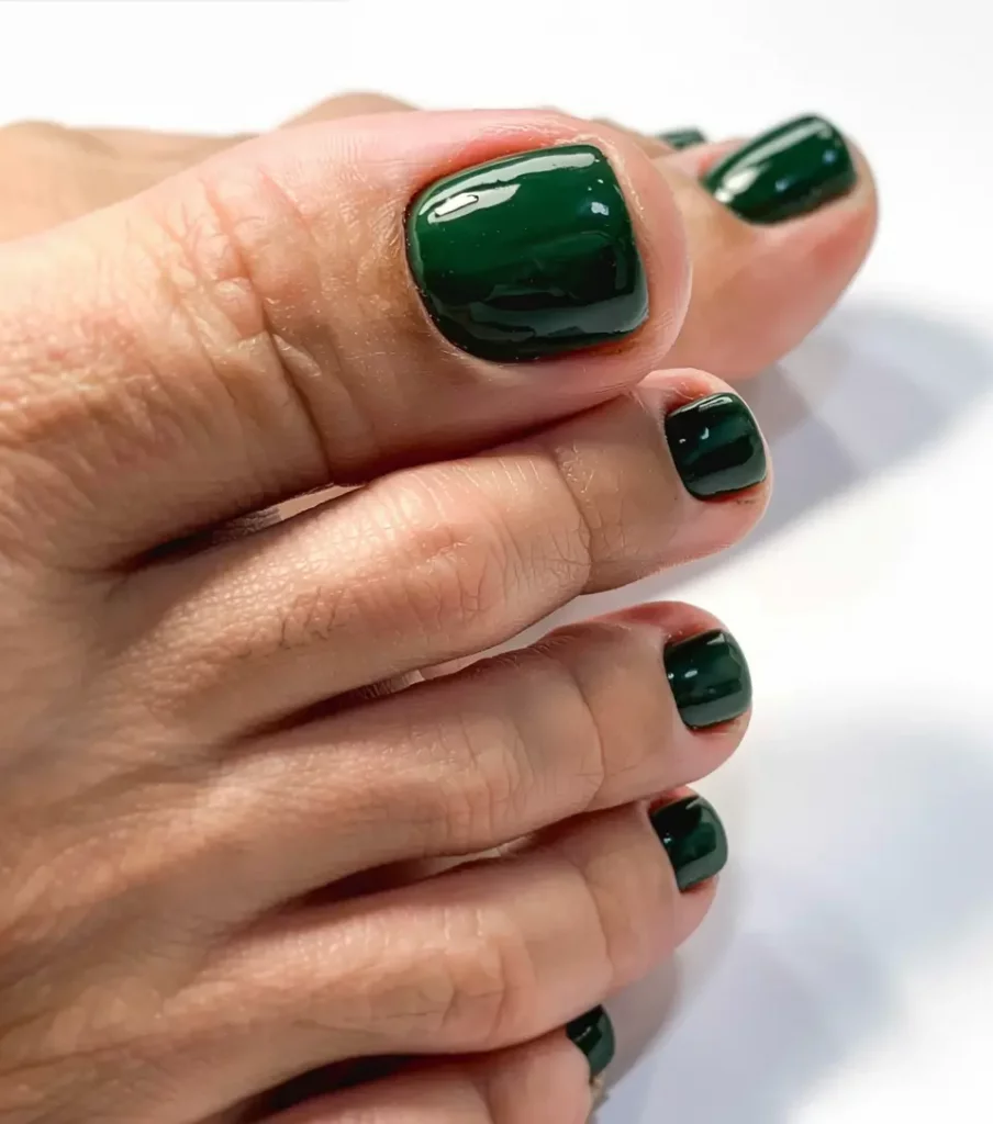 Fall Pedicure Colors 2025: Trendy Shades and Nail Design Ideas for Autumn