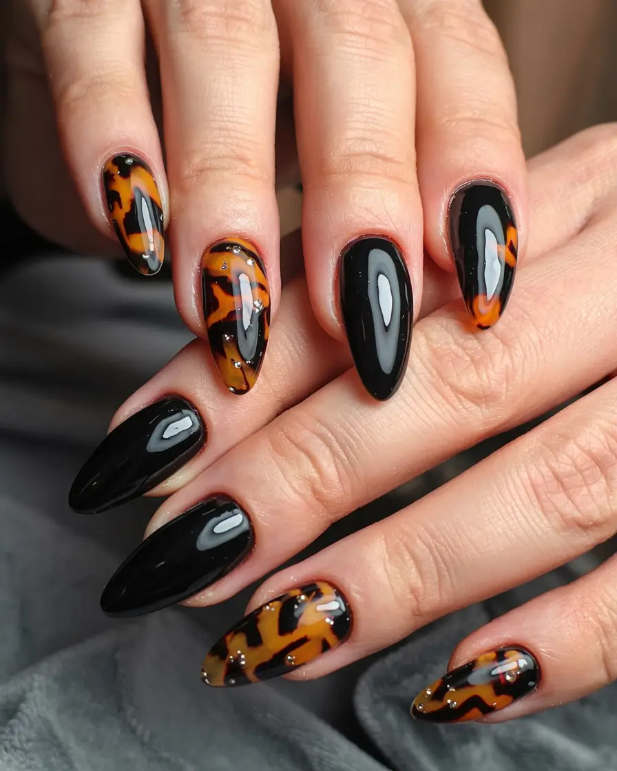black fall nails 2025 Tortoiseshell Meets Noir