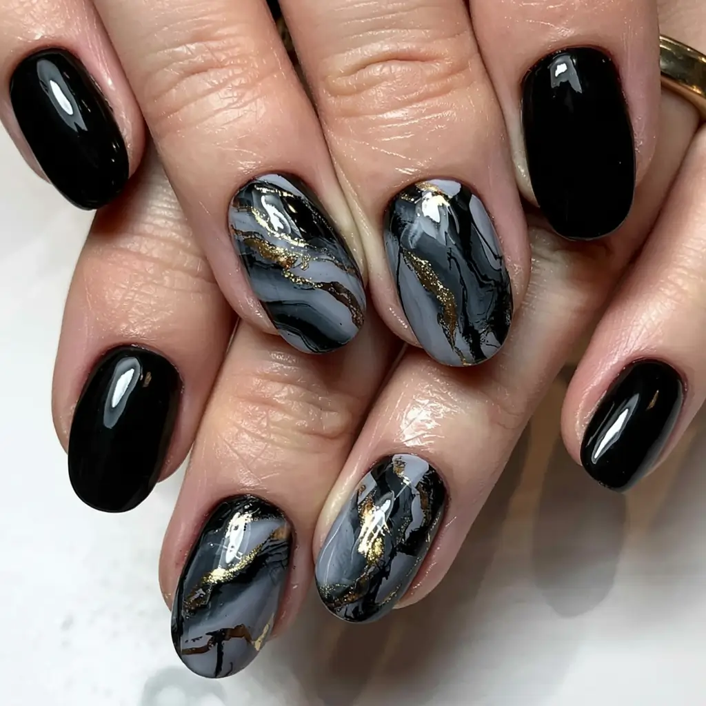 dark fall nails 2025 Marble Noir