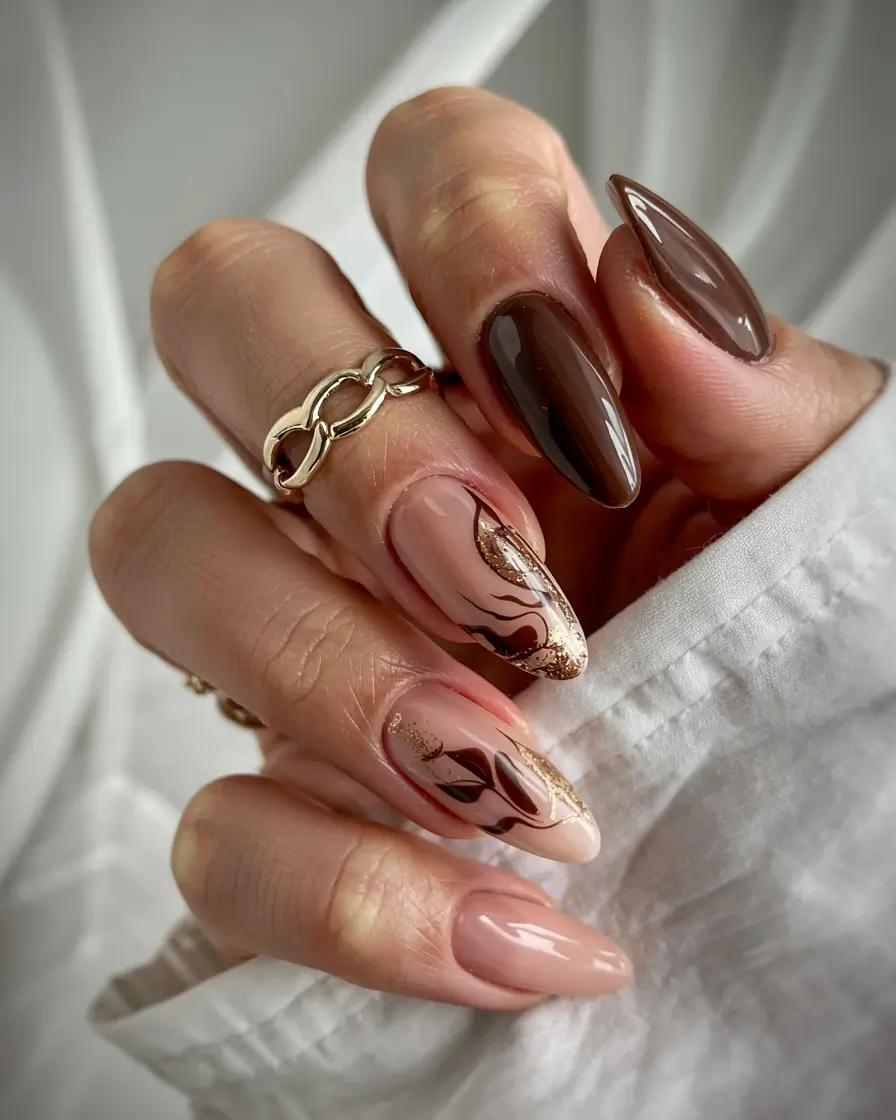 fall 2025 nail trends Marble Blends in Neutrals and Gold