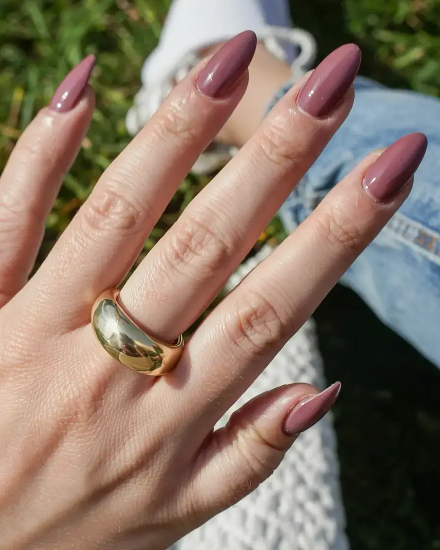 fall color nails: trendy shades 2025 Autumn Rosewood Glow