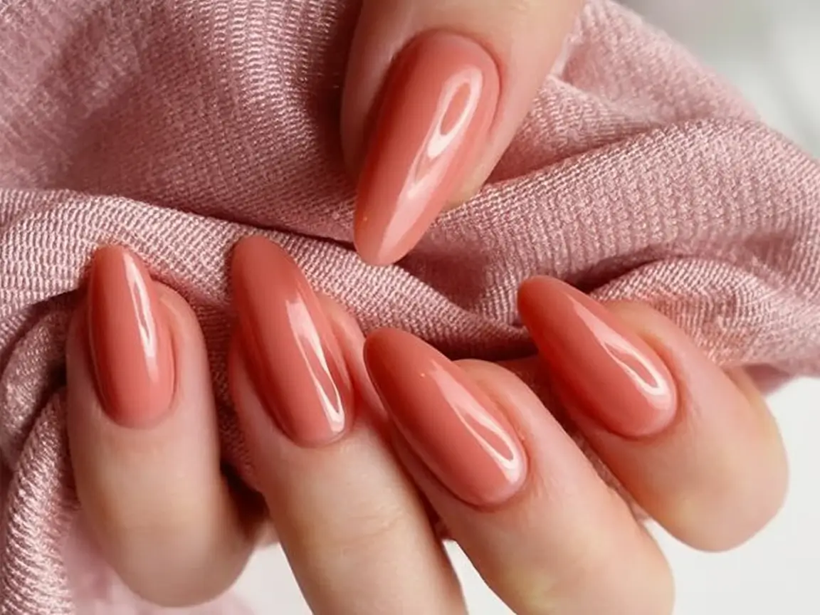 fall nail colors for fair skin 2025 Spiced Peach Cream