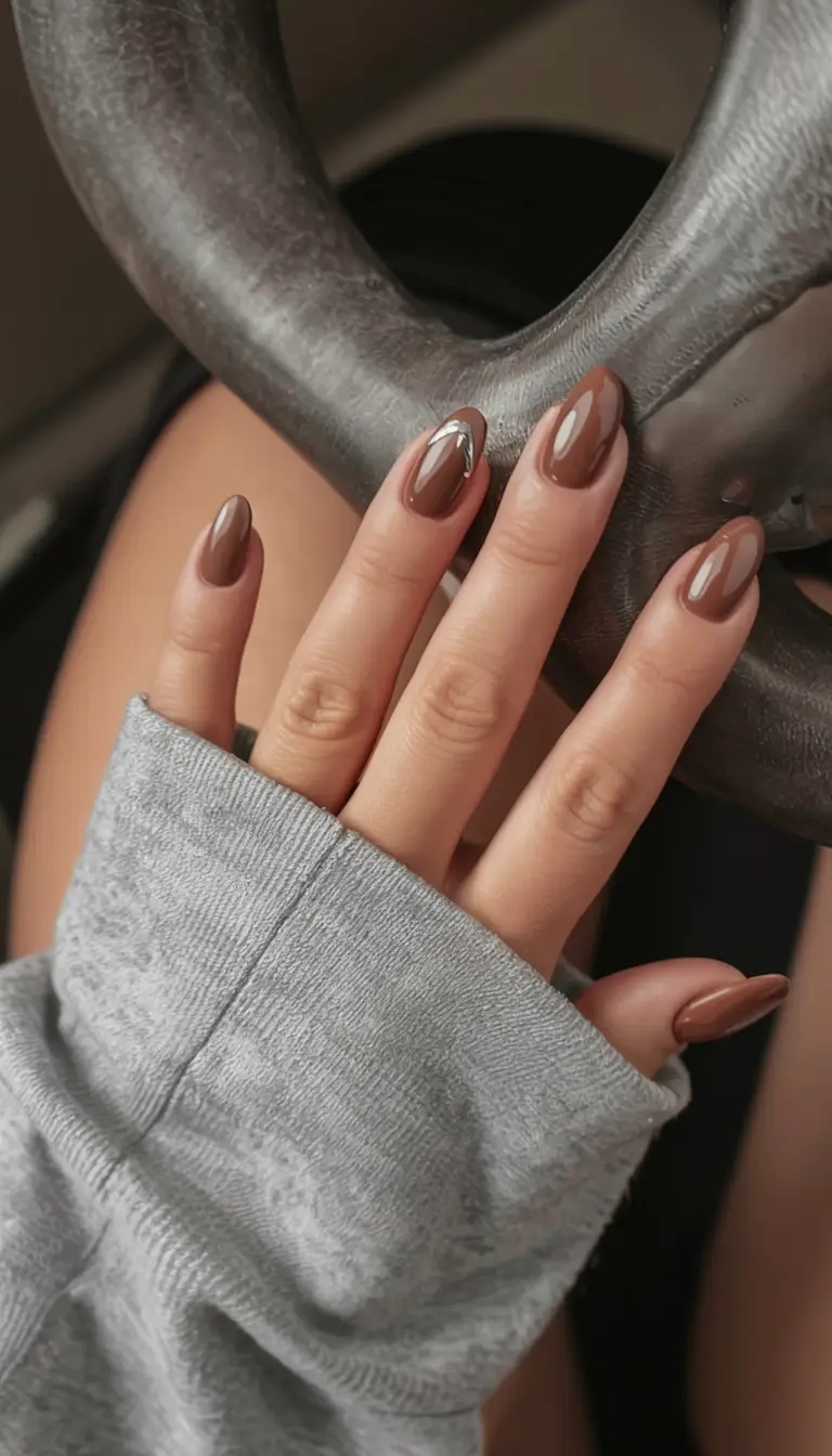 fall nails 2025 color trends Mocha with Metallic Accent