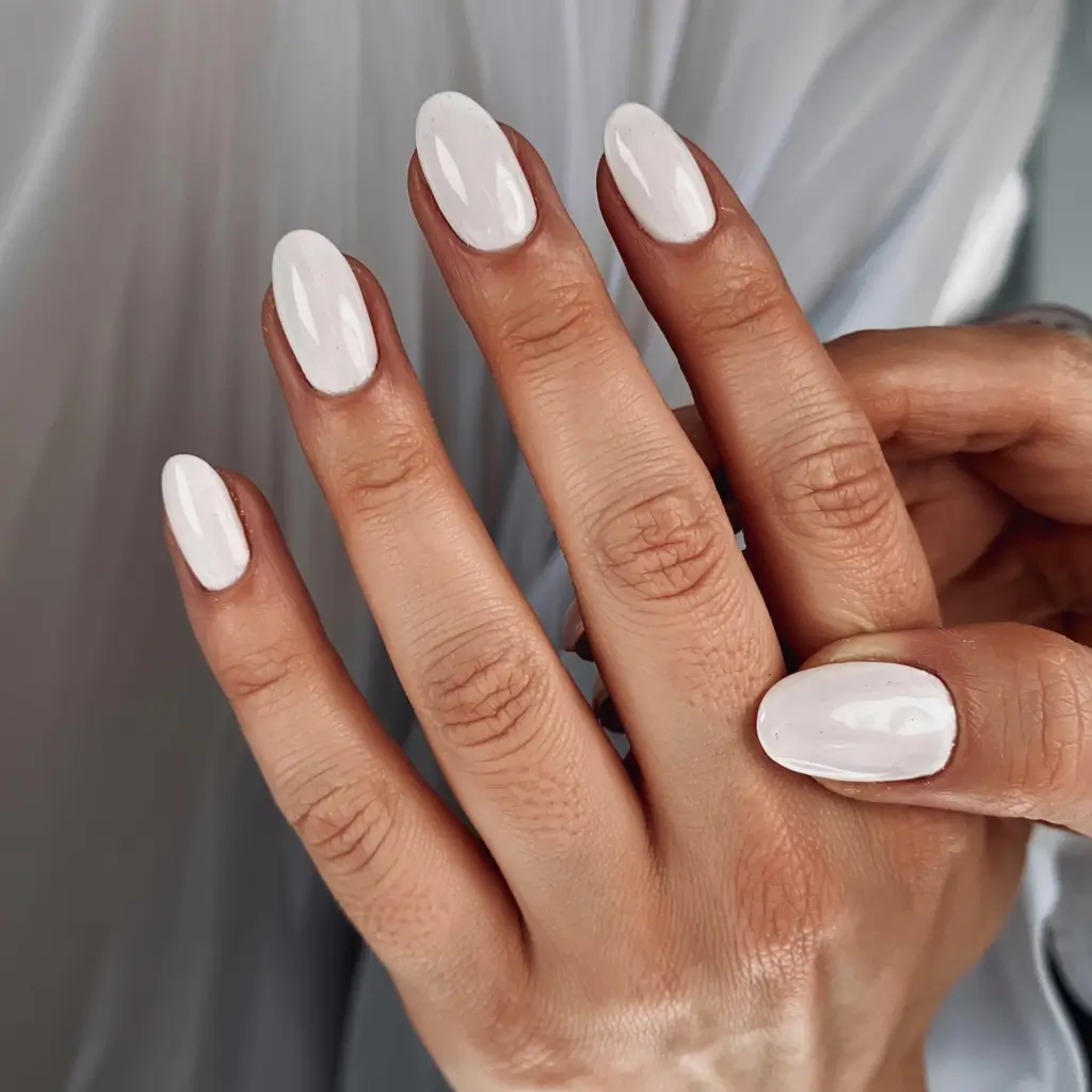 fall nails oval shape 2025 Ivory Cream Simplicity