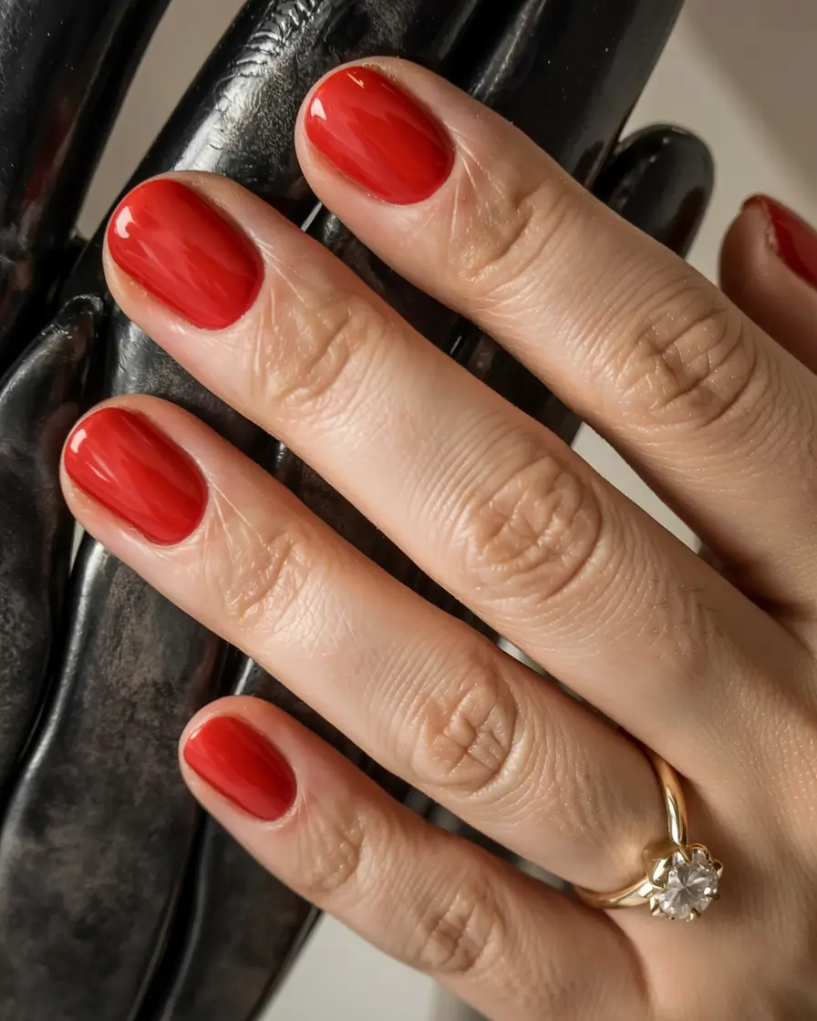 red fall nails 2025 Candy Apple Minimalism