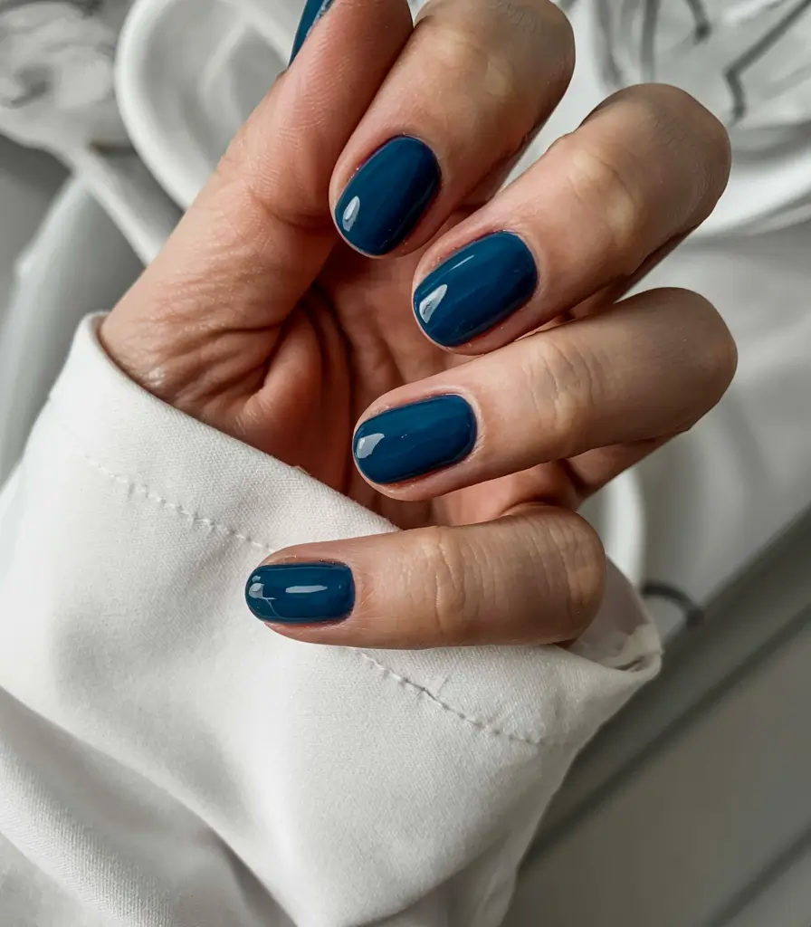 round fall nails 2025 Petrol Blue Statement