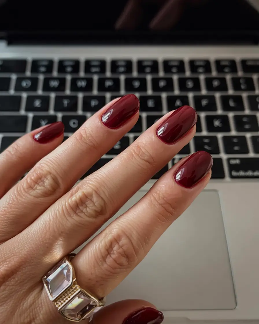 round fall nails 2025 Deep Merlot Gloss