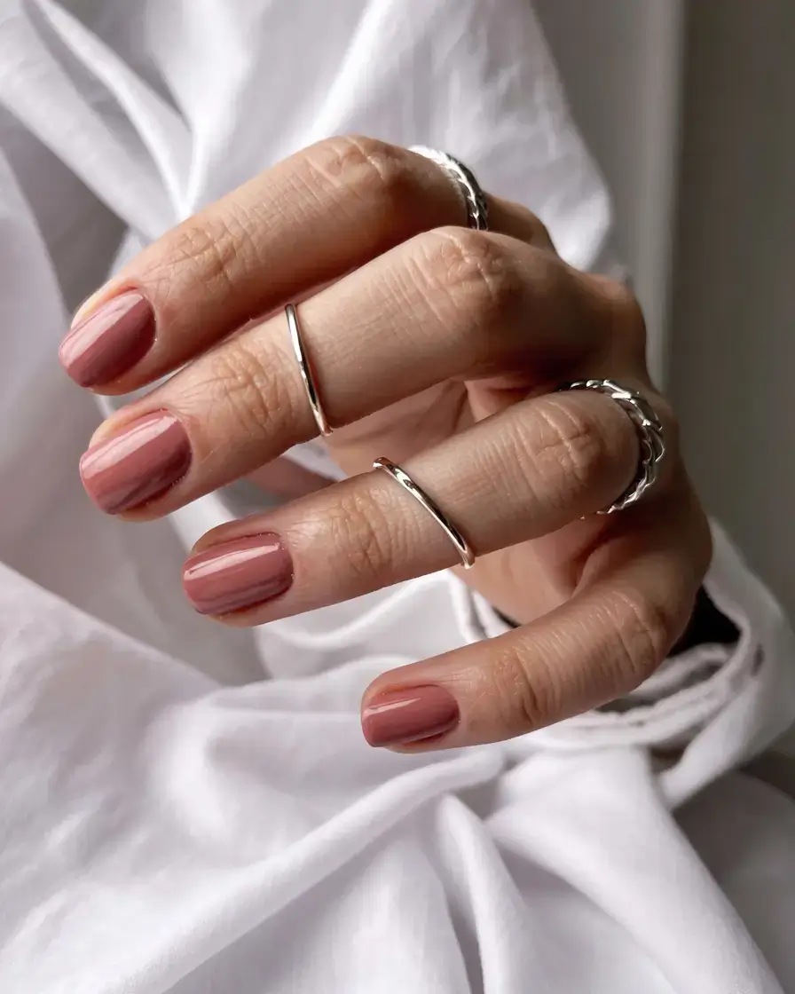 september nails color ideas 2025 Cinnamon Rose for a Cozy Statement