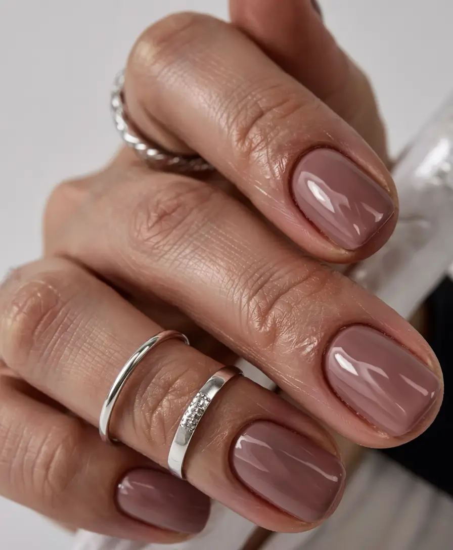 subtle fall nails 2025 Rosewood Gloss
