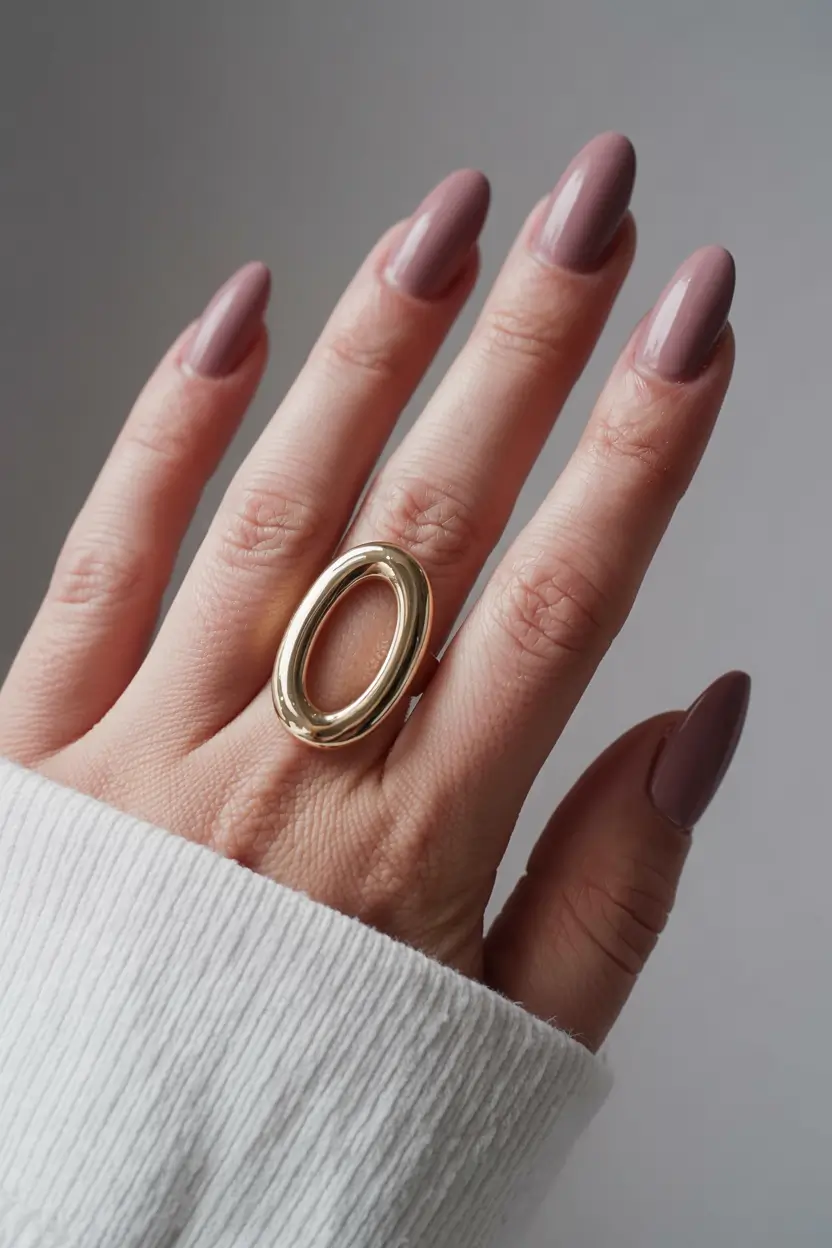 Best Fall & Winter Nail Colors Ideas 2025–2026 Dusty Rose Warmth