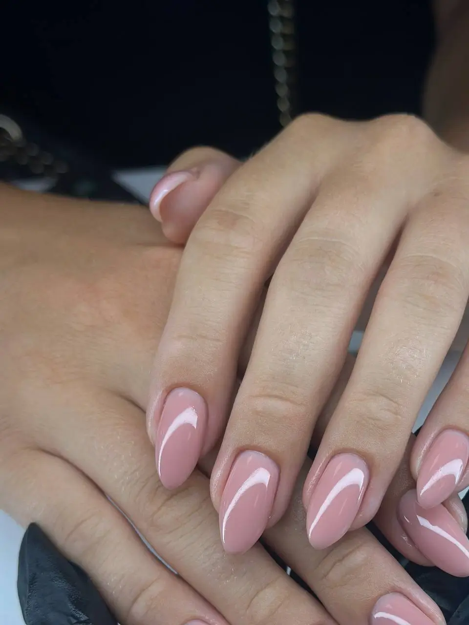 fall and winter nails ideas 20252026 Rosy Swoosh Minimalism