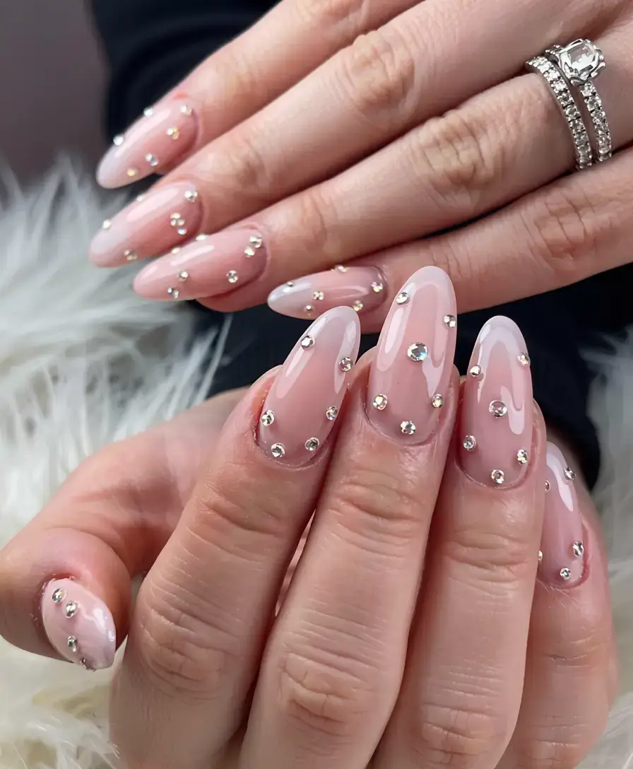 fall rhinestone & embellished nails 2025 Champagne Sprinkle