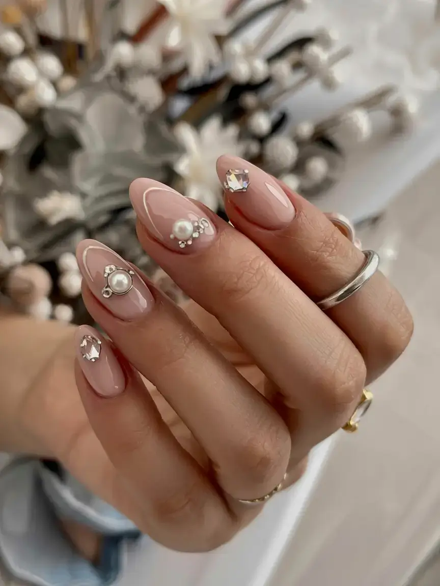 fall rhinestone & embellished nails 2025 Pearl Glow