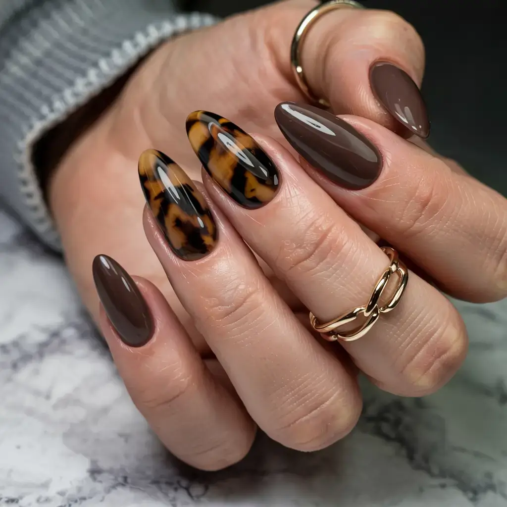 fall tortoiseshell nails 2025 Mocha Meets Amber