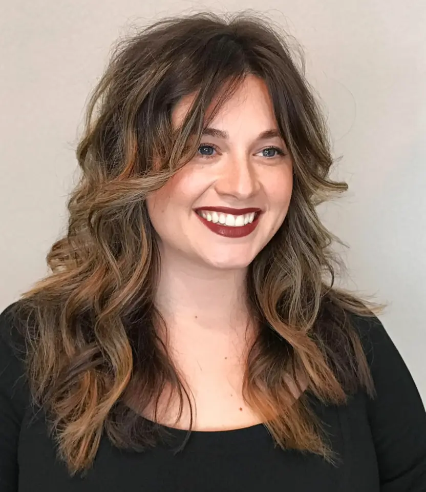 winter haircuts for plus size women ideas 2025 2026 Layered Waves with Honey Tones
