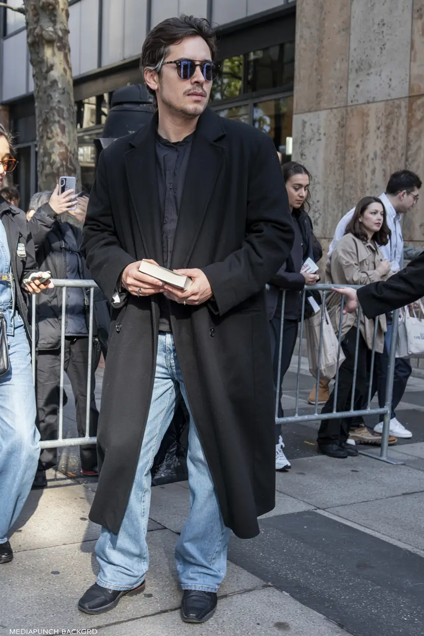 winter outfits men 2025 2026 style guide Black Coat Minimalism