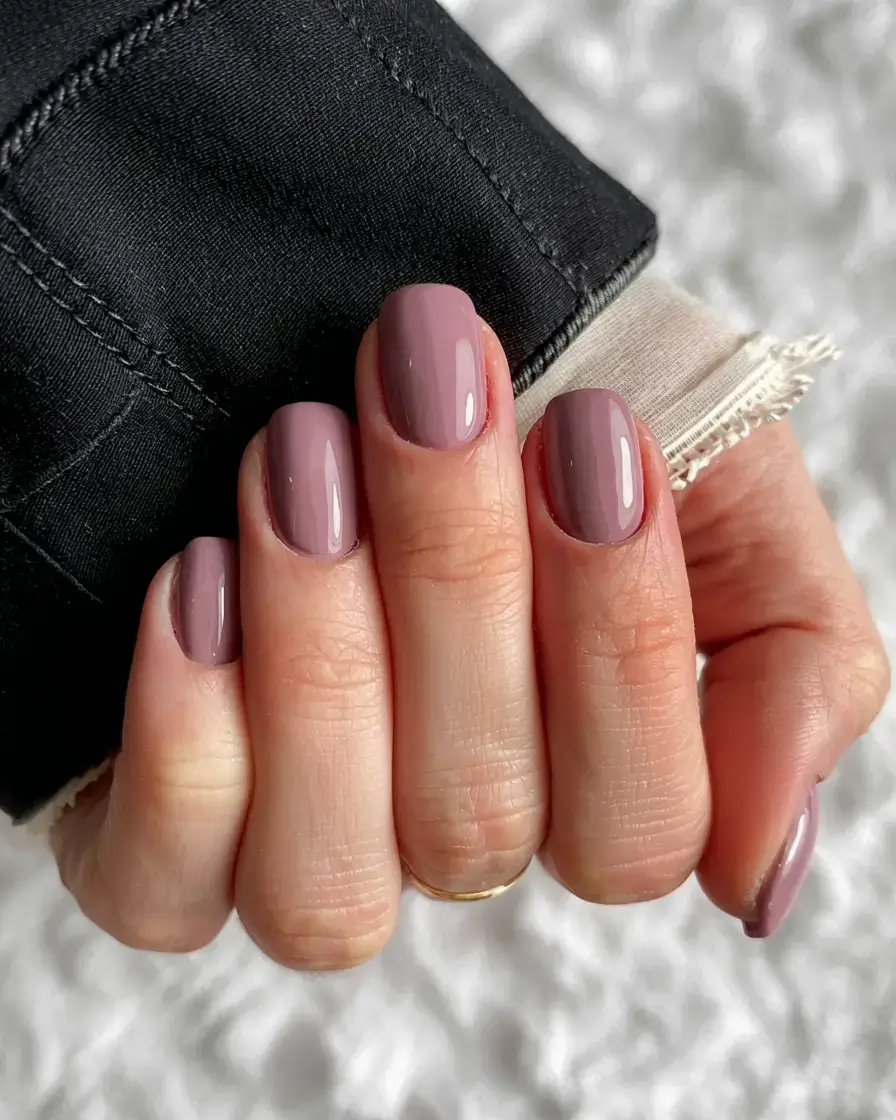 best winter nail colors ideas 2025 2026 Mauve Comfort