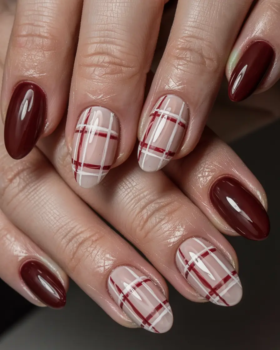Easy Christmas Nails 2025 Cozy Winter Plaid