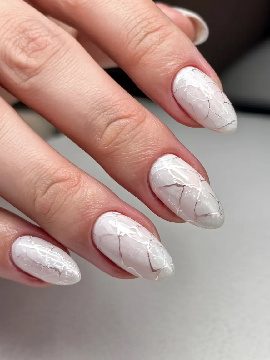 trendy winter dip nails 2025 2026 White Marble Frost
