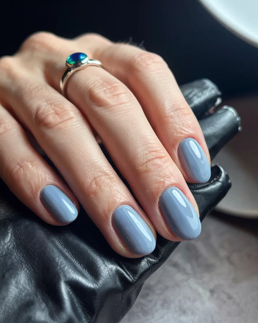 trendy winter dip nails 2025 2026 Slate Cashmere