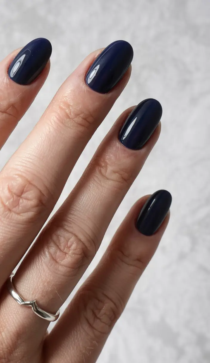winter color nails ideas 2025 2026 Midnight Navy Luxe
