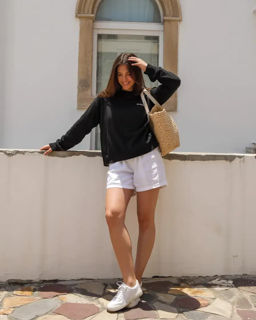 Travel outfit ideas 2026 Monochrome Ease in Black and White