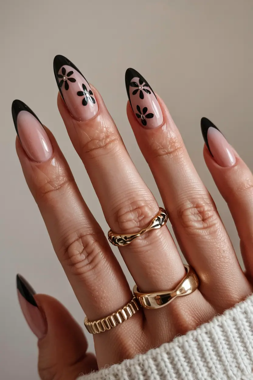 almond nails 2026 Glossy Noir Florals