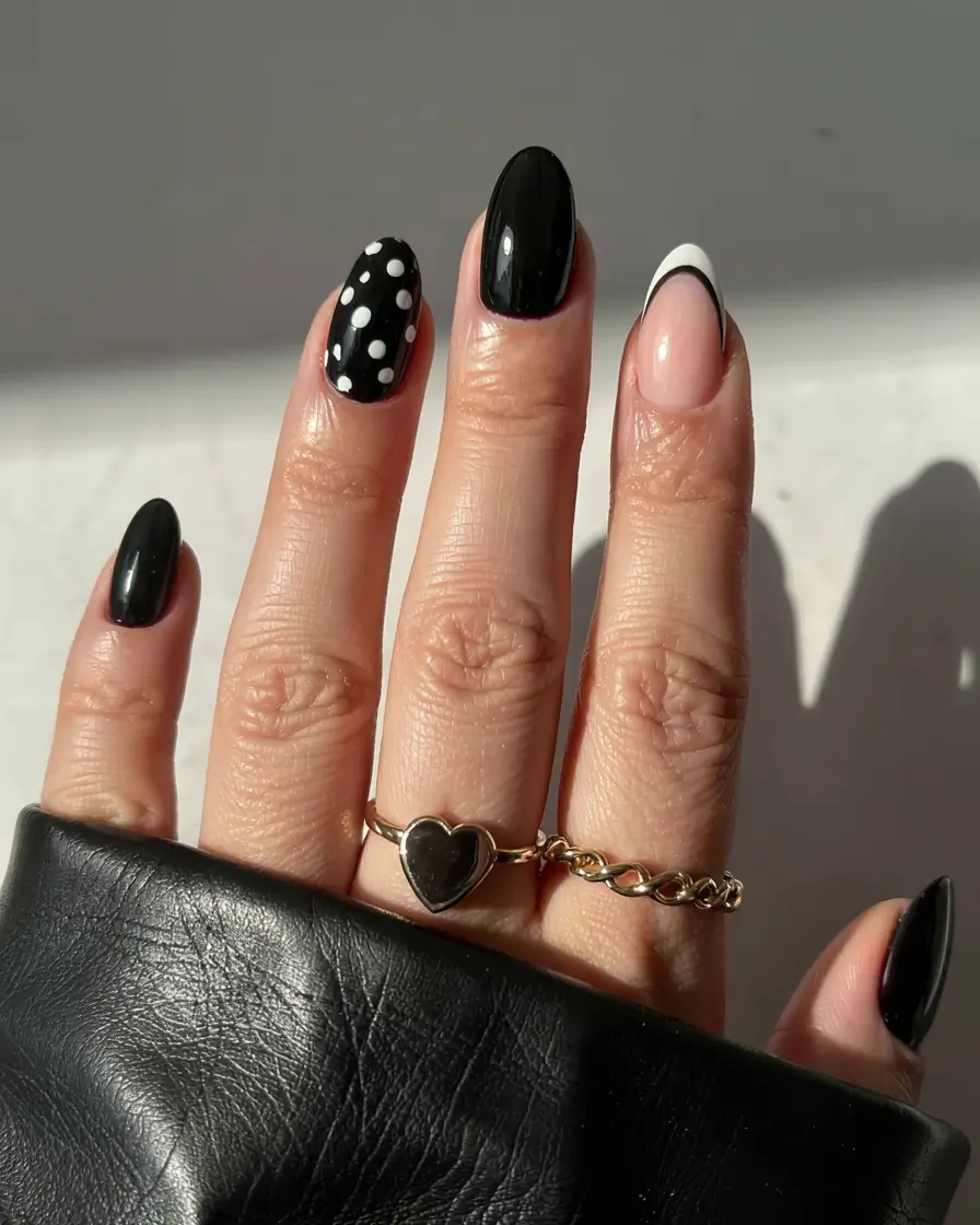 birthday nails 2026+Retro Chic in Monochrome