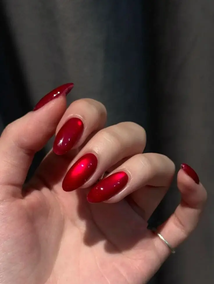 cat eye nails 2026 Cherry Flame With a Spotlight Beam