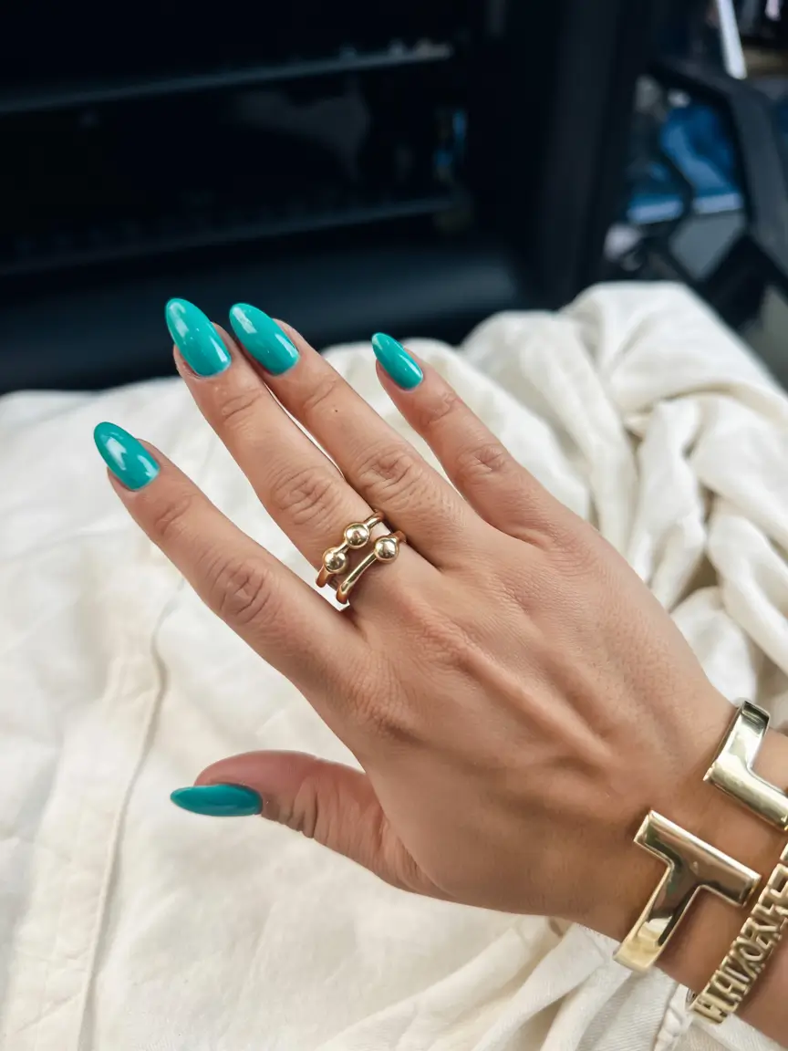 chrome nails 2026 Retro Teal Pop