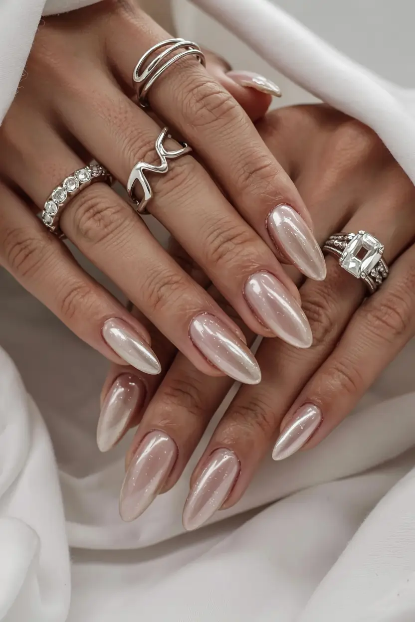 chrome nails 2026 Rosé Champagne Glow