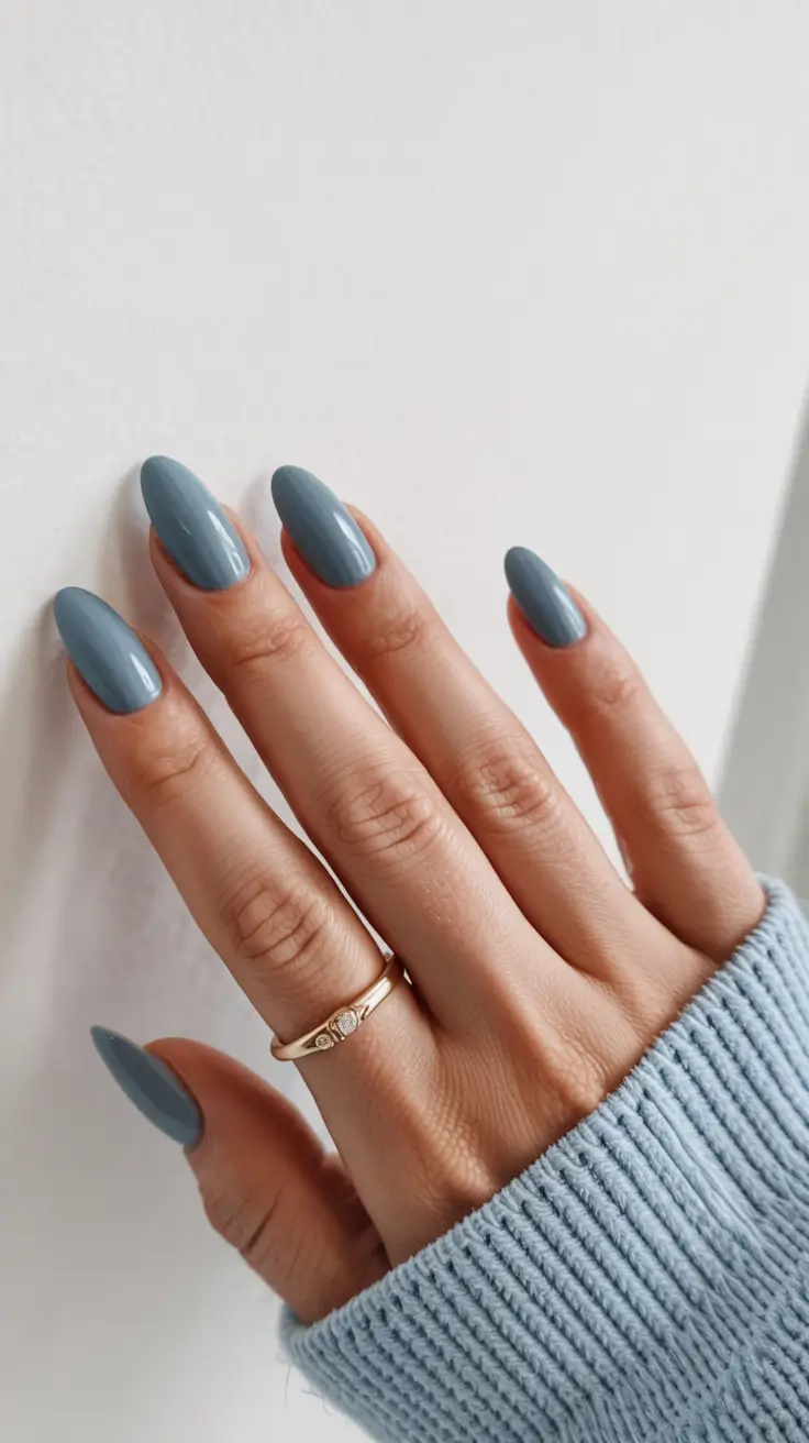 gel nails 2026 Stormy Blue Mood